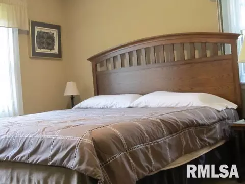3406 51st St, Moline, IL 61265 photo 11