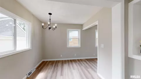 4508 21st Ave, Moline, IL 61265 photo 6