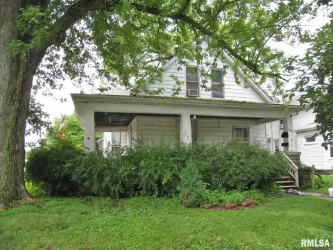 1857 3rd St, Moline, IL 61265 photo 1