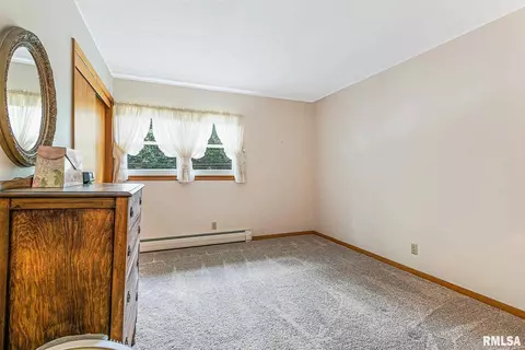 1107 33rd Ave, Moline, IL 61265 photo 19