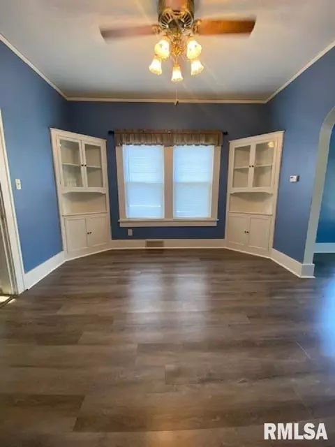 304 8th St, Silvis, IL 61282 photo 4