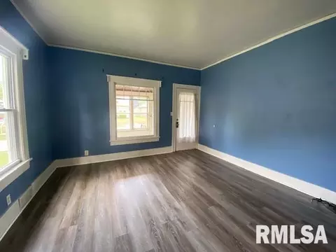 304 8th St, Silvis, IL 61282 photo 3