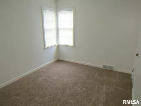 500 N Genesee St, Morrison, IL 61270 photo 4