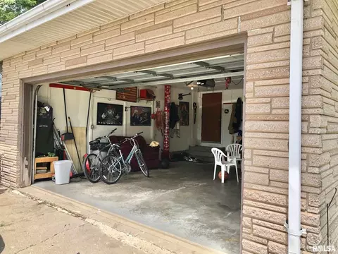 900 Smith St, Hooppole, IL 61258 photo 5