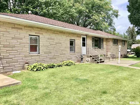 900 Smith St, Hooppole, IL 61258 photo 2