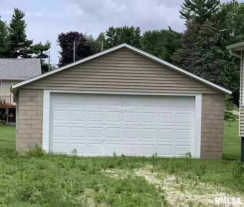 217 Wiley Ave, Kewanee, IL 61443 photo 3