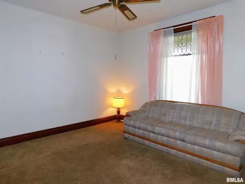 1422 11th St, Moline, IL 61265 photo 6