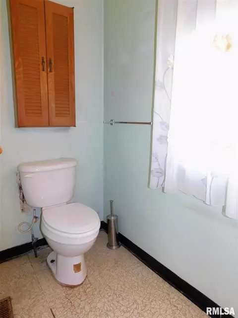 1422 11th St, Moline, IL 61265 photo 20