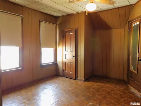 1422 11th St, Moline, IL 61265 photo 28
