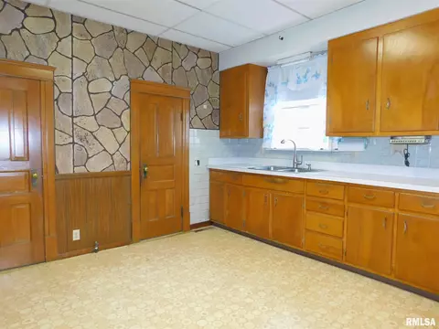 1422 11th St, Moline, IL 61265 photo 15