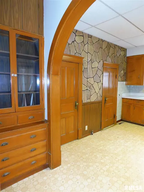 1422 11th St, Moline, IL 61265 photo 12