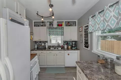 2306 47th St, Moline, IL 61265 photo 9
