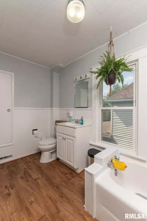 1167 26th St, Moline, IL 61265 photo 15