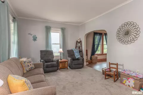 1167 26th St, Moline, IL 61265 photo 4