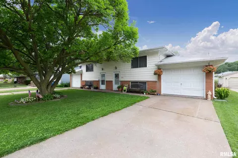 1406-1408 11th St, Silvis, IL 61282 photo 1