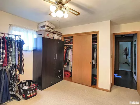 1828 37th St, Moline, IL 61265 photo 10