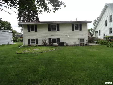 2914 11th Ave, Moline, IL 61265 photo 3