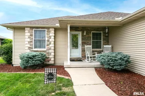 917 17th Ave, Silvis, IL 61282 photo 2