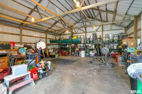 3129 Hunter Ln, Eldridge, IA 52748 photo 30