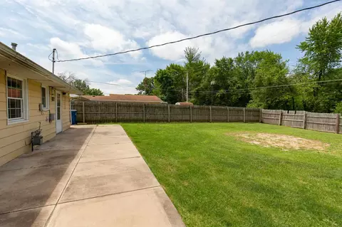 2402 8th St, Silvis, IL 61282 photo 22