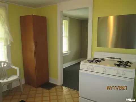 325 3rd Avenue A, Hampton, IL 61256 photo 3