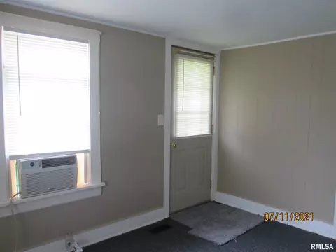 325 3rd Avenue A, Hampton, IL 61256 photo 6