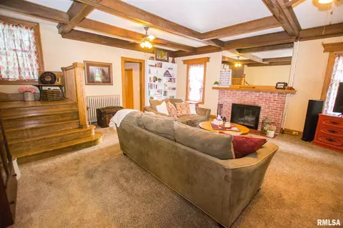 635 W Lincolnway Rd, Morrison, IL 61270 photo 7