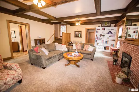 635 W Lincolnway Rd, Morrison, IL 61270 photo 10