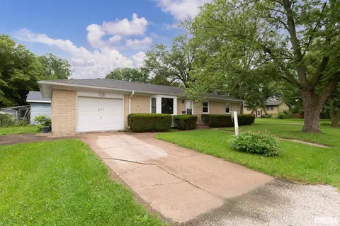 501 10th Ave, Silvis, IL 61282 photo 2
