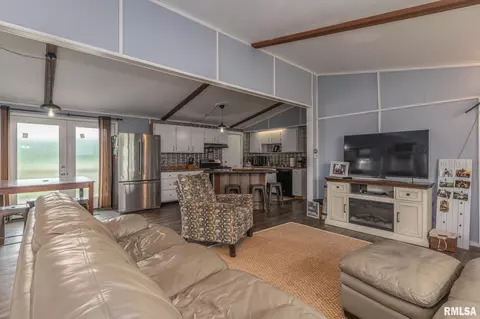 999 230th St, Aledo, IL 61231 photo 9