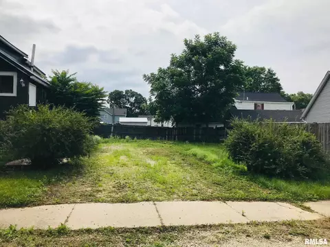 204 S Grape St, Morrison, IL 61270 photo 13