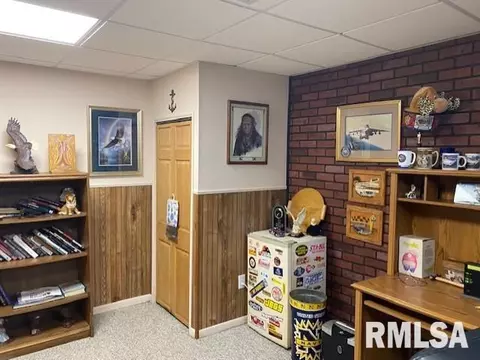 2425 2nd St, Moline, IL 61265 photo 32