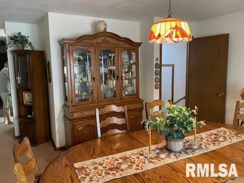 2425 2nd St, Moline, IL 61265 photo 12