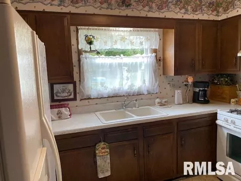 2425 2nd St, Moline, IL 61265 photo 7
