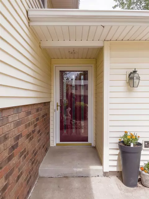 5311 17th Ave, Moline, IL 61265 photo 2