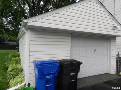 1885 22nd Ave, Moline, IL 61265 photo 35
