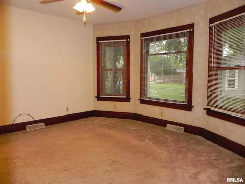 1885 22nd Ave, Moline, IL 61265 photo 7
