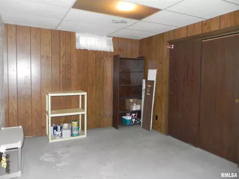 1885 22nd Ave, Moline, IL 61265 photo 22