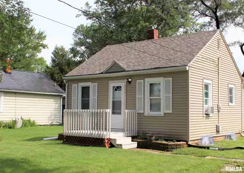 304 32nd Ave, Moline, IL 61265 photo 1