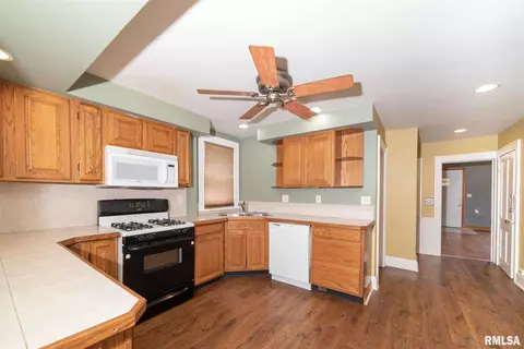 1808 9th St, Moline, IL 61265 photo 10