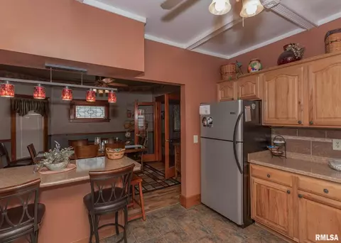 1827 3rd St, Moline, IL 61265 photo 11