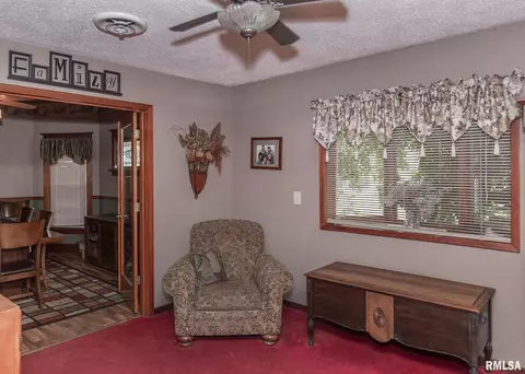 1827 3rd St, Moline, IL 61265 photo 13