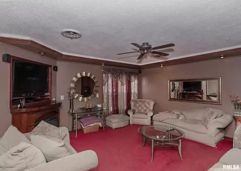 1827 3rd St, Moline, IL 61265 photo 15