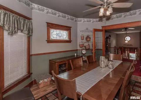 1827 3rd St, Moline, IL 61265 photo 8
