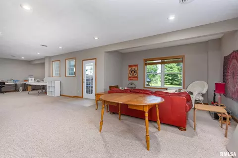 12 Jacob Dr, Park View, IA 52748 photo 27