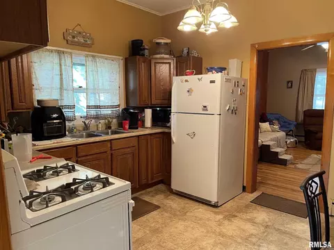 300 N 9th St, Herrin, IL 62948 photo 18
