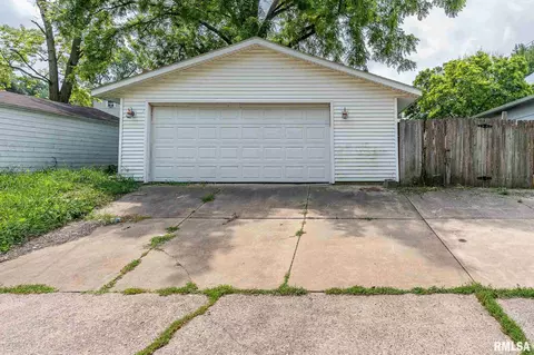 1747 14th Ave, Moline, IL 61265 photo 4