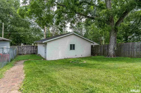 1747 14th Ave, Moline, IL 61265 photo 2