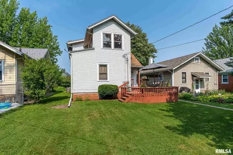 2112 12th St, Moline, IL 61265 photo 3