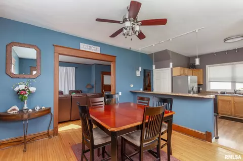 1515 19th Ave, Moline, IL 61265 photo 9